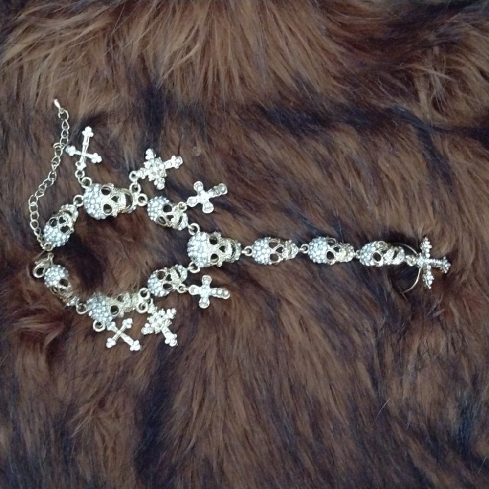 Hand bracelet gold skull head crucifix with rhinestones
